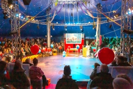 Im Zirkuszelt des Zirkus Giovanni feierte das Don Bosco Jugendwerk Bamberg anlässlich des Don Bosco Fests einen Familiengottesdienst.