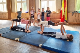 Tolle Zirkuskunststücke lernten die Kinder bei Ferienprogramm von Don Bosco Ensdorf.