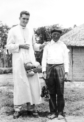 Pater Rudolf Lunkenbein unterstützte das indigene Volk der Bororo in ihrem Kampf gegen weiße Landbesitzer.