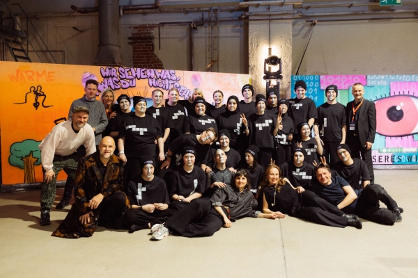 Chemnitz MOVES_Alle Mitwirkenden kurz vor der B&uuml;hnenshow_Copyright Jakob Anders.jpg