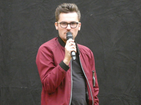 Poetry Slam mit den Kiezpoeten aus Berlin beim Demokratiefestival im Kloster Ensdorf am 9.Juli 2022