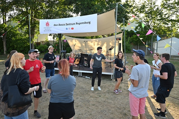 Musikaktion mit Lukas  Sommerfestival 2022 im Don Bosco Zentrum